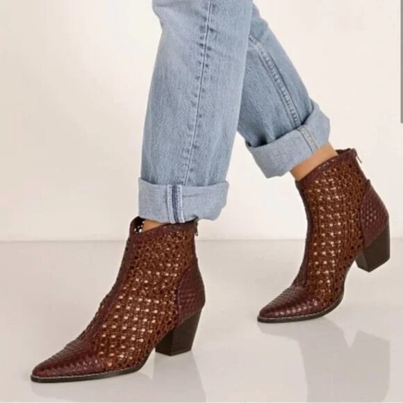 Coconuts By Matisse Caught Up Woven Leather Perforated Western Style Boots 7.5 - Picture 1 of 14
